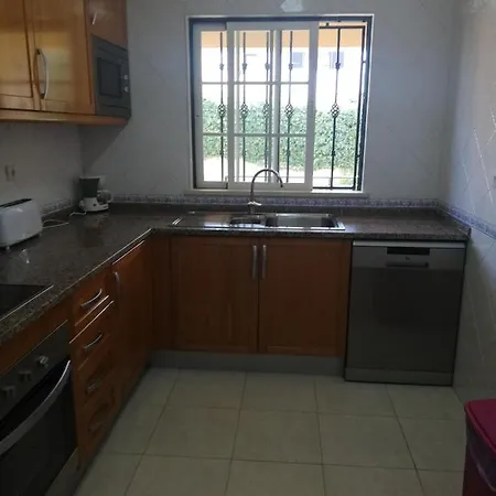 V2 V Ольюш-ди-Агуа (Албуфейра)