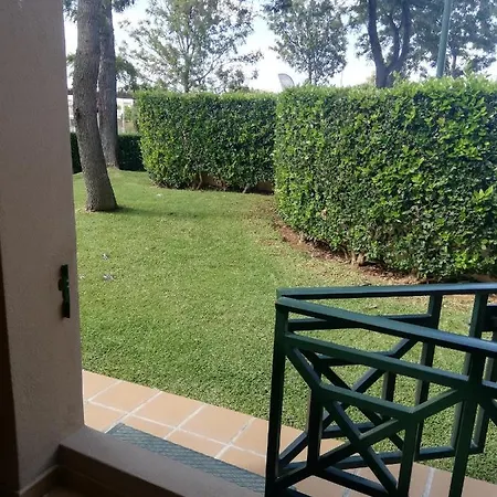 V2 V Nyaraló Olhos de Água